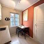 The Green Door H3
